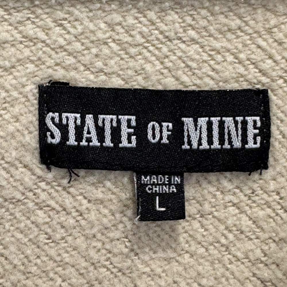 State of Mine Size Large Sweatshirt Tahoe Winter Retreat Tahoe, CA - Picture 3 of 4